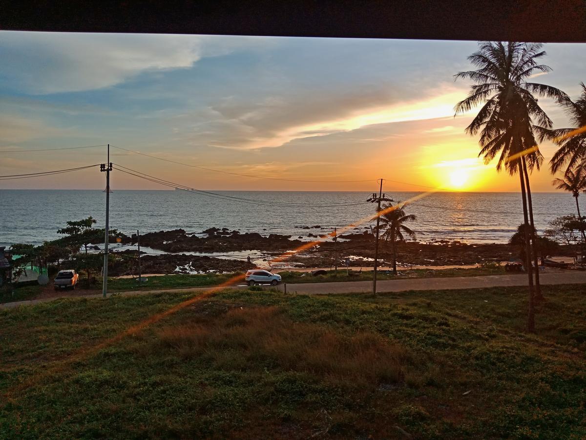 The Sea @ Lanta Hotel Ko Lanta Екстериор снимка