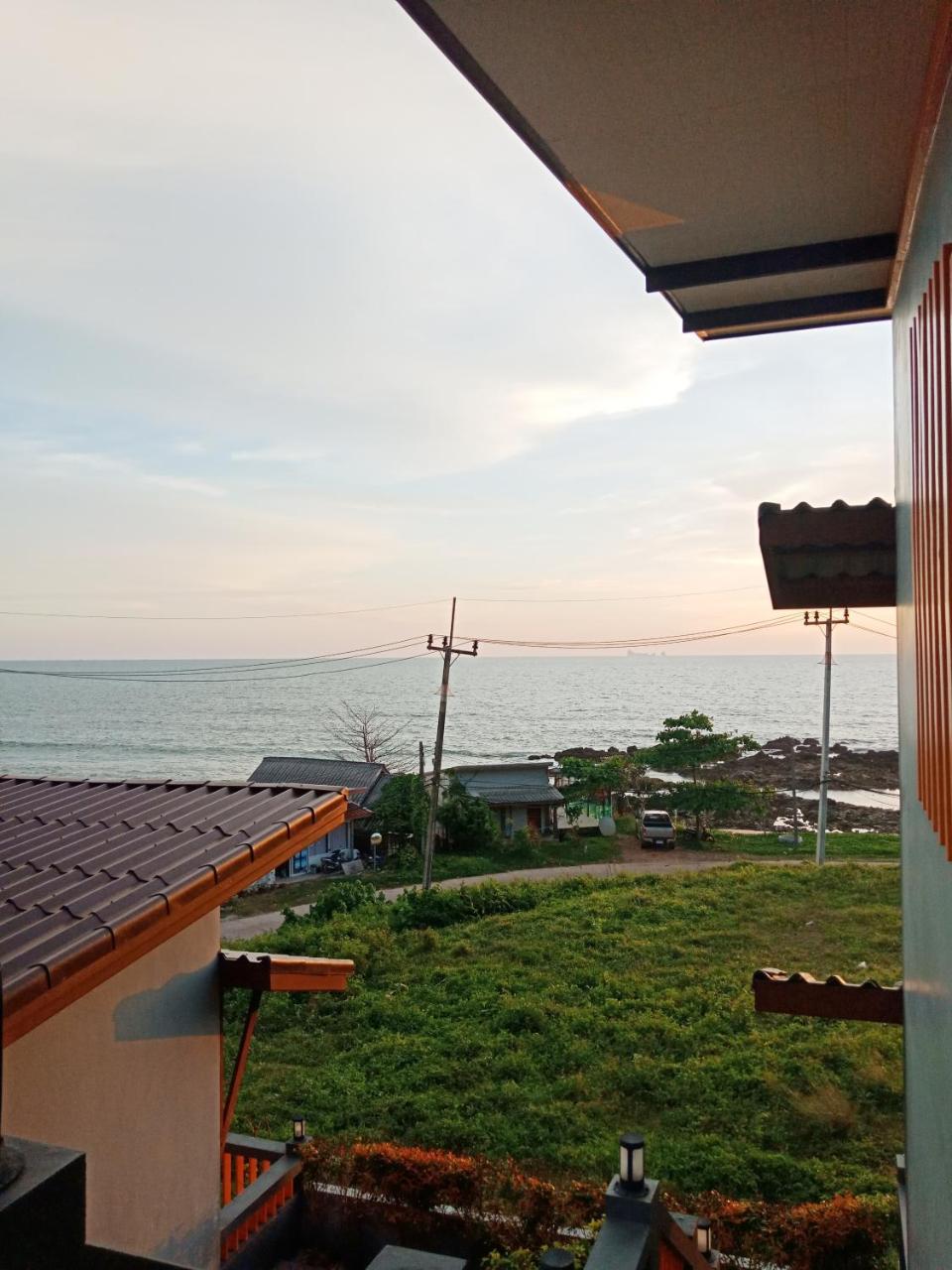 The Sea @ Lanta Hotel Ko Lanta Екстериор снимка